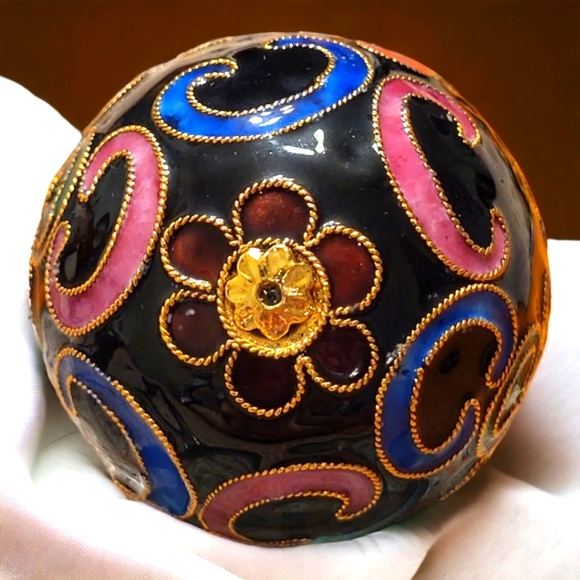 Vintage Cloisonné Hanging Egg - Picture 6 of 6